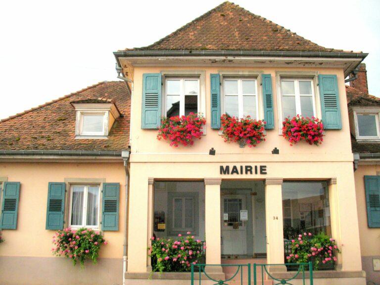 Mairie De Muntzenheim En Alsace Dans Le Haut Rhin